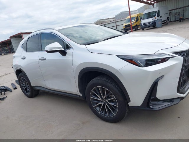 Lexus NX Premium