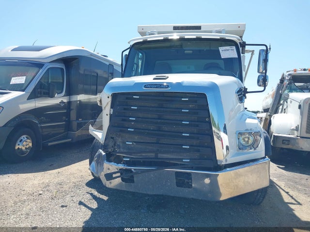 Freightliner 108sd