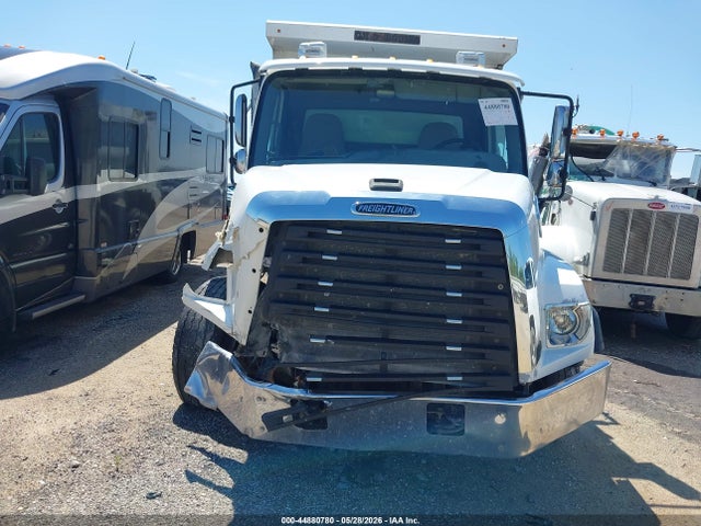 Freightliner 108sd