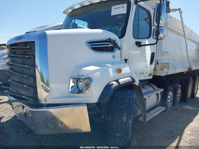 Freightliner 108sd