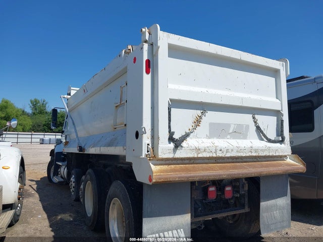 Freightliner 108sd