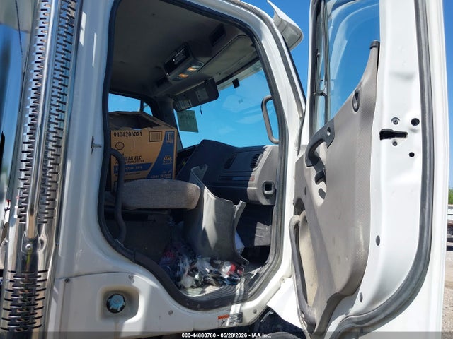 Freightliner 108sd