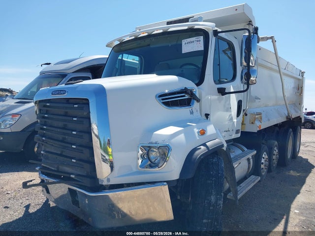 Freightliner 108sd