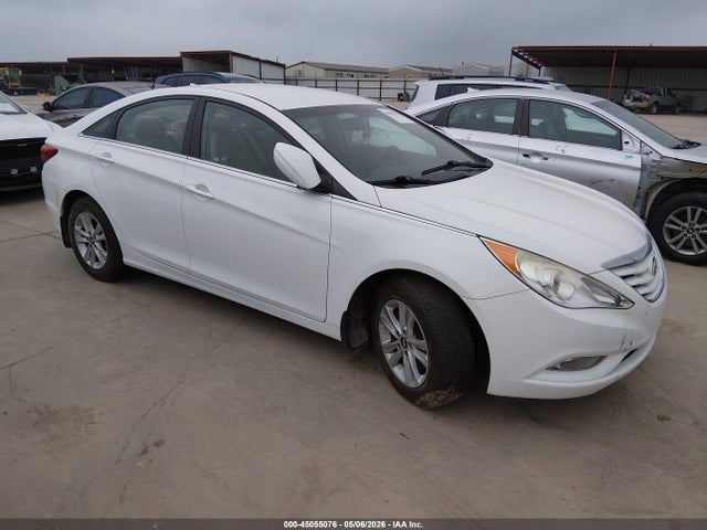 Salvage Hyundai SONATA Image