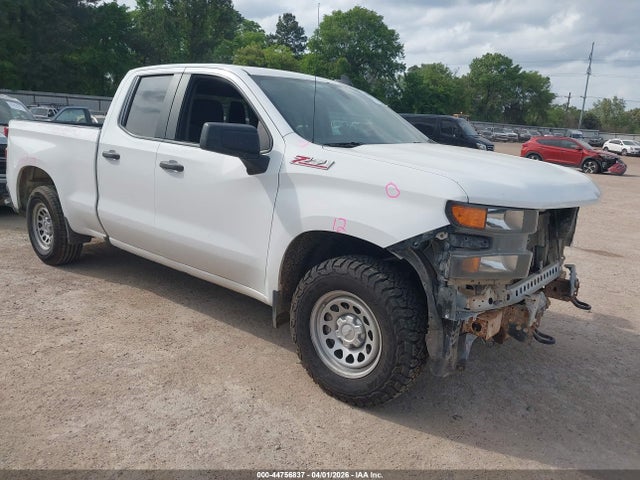 Salvage Chevrolet Silverado 1500 Image