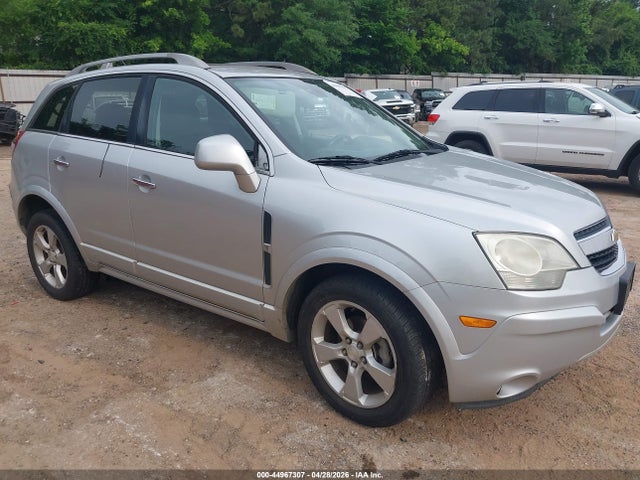 Salvage Chevrolet Captiva Image