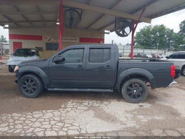 Nissan Frontier Sv