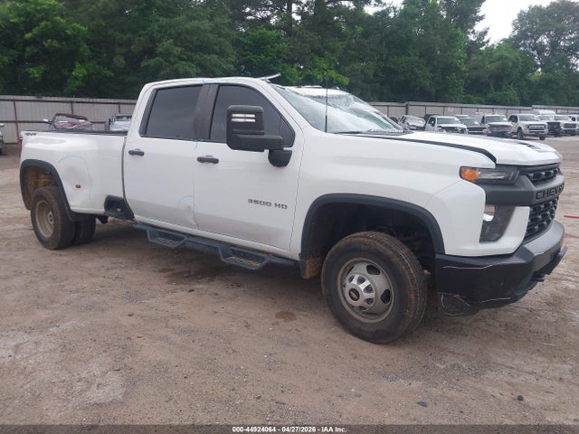 Salvage Chevrolet Silverado 3500 Image
