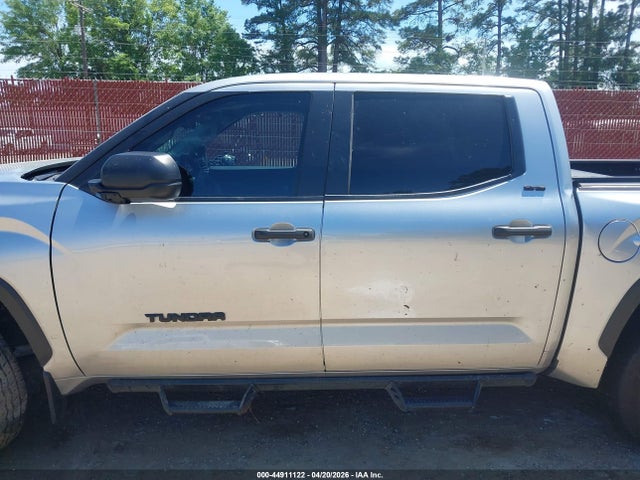 Toyota Tundra Sr5