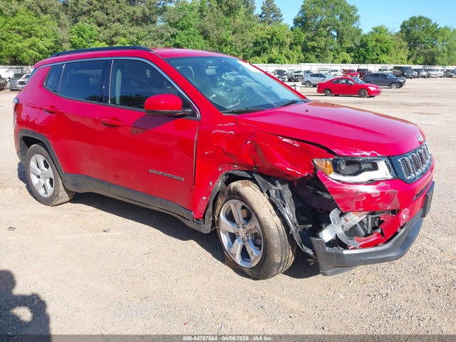 Salvage Jeep Compass Image