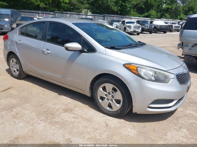 Salvage Kia Forte Image