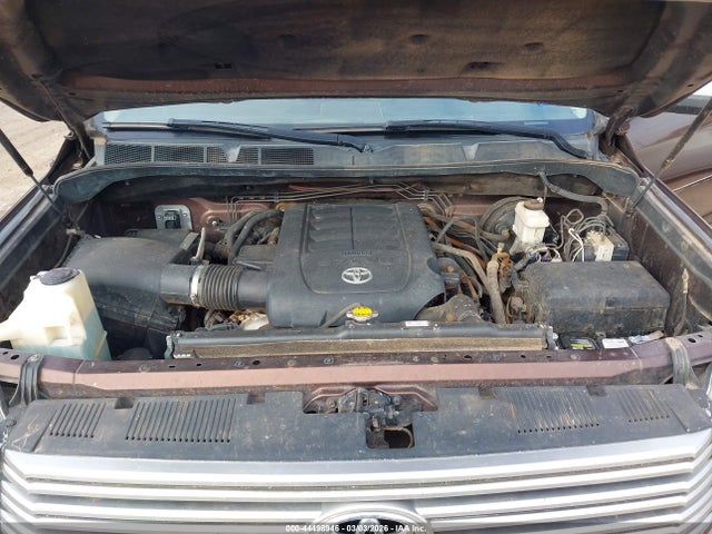 Toyota Tundra 1794 5.7l V8