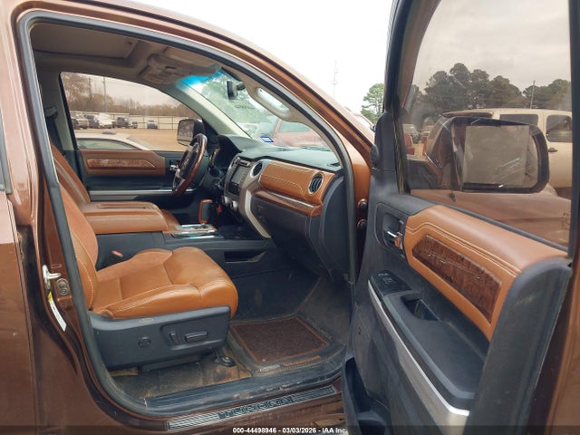 Toyota Tundra 1794 5.7l V8