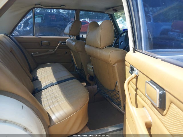 Mercedes-Benz 300