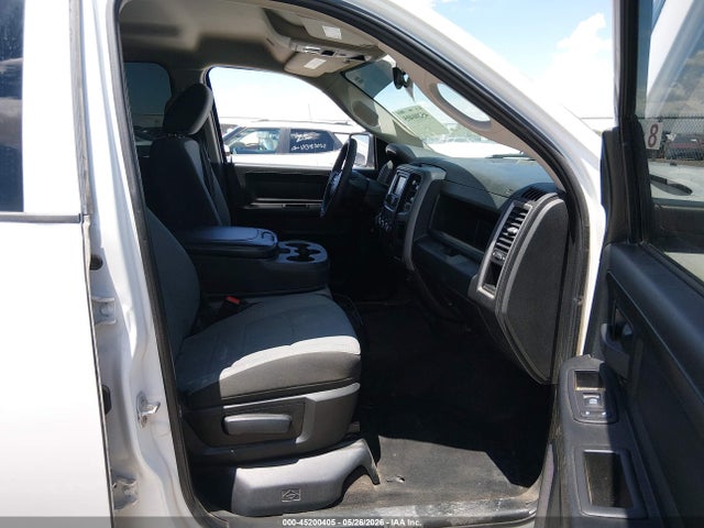 Ram 1500 Tradesman  4x4 5'7 Box