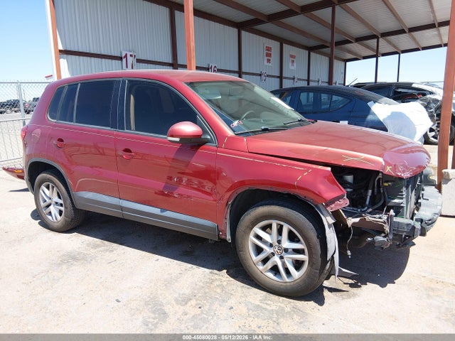 Volkswagen Tiguan S