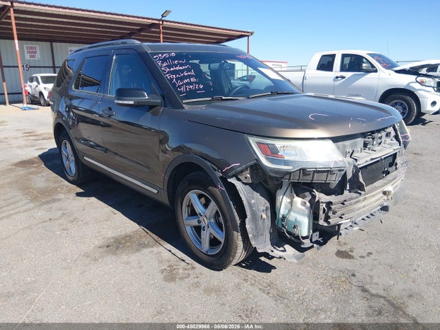 Salvage Ford Explorer Image