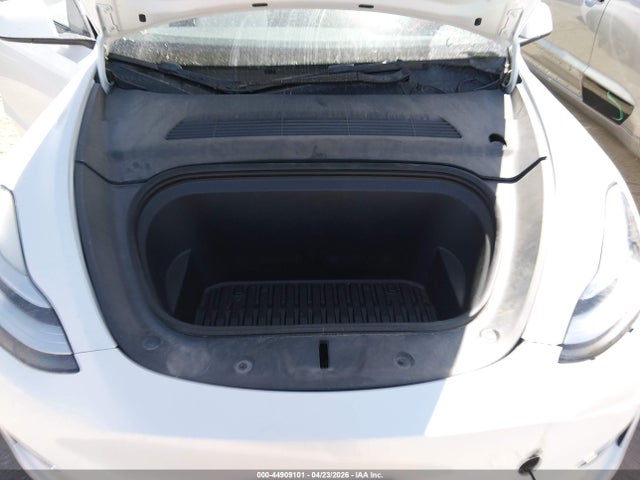 Tesla Model Y Long Range Dual Motor All-wheel Drive