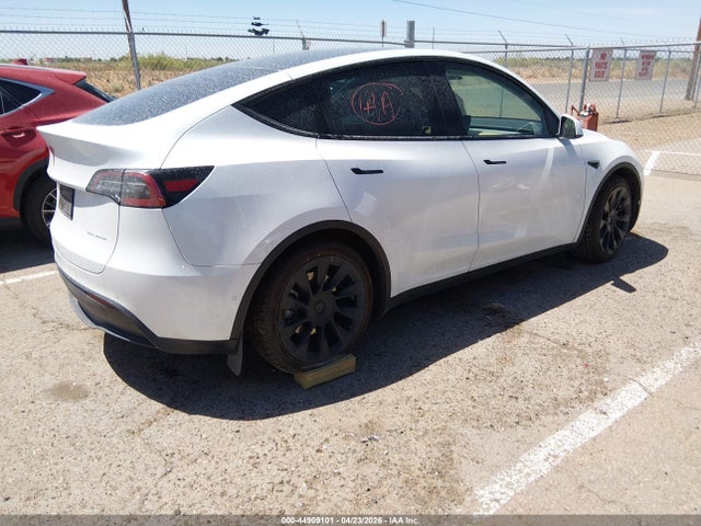 Tesla Model Y Long Range Dual Motor All-wheel Drive