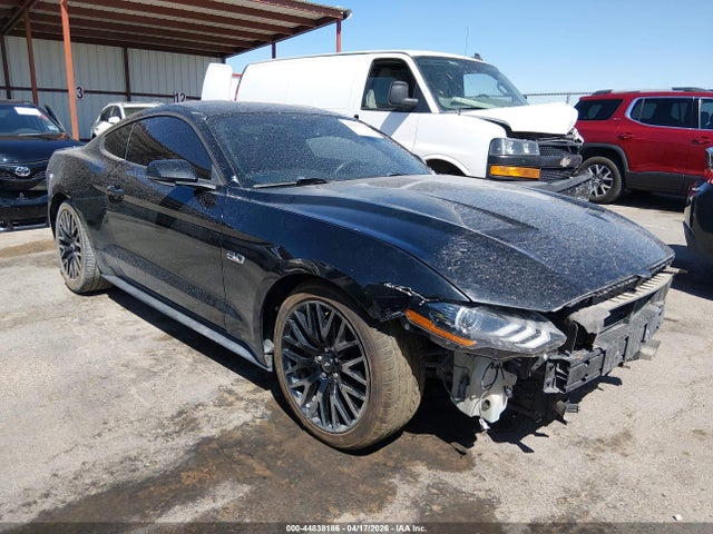 Salvage Ford Mustang Image