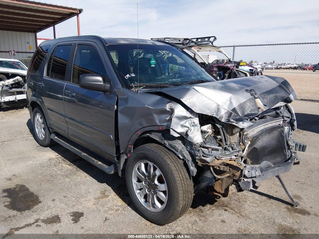 Salvage Honda CR-V Image