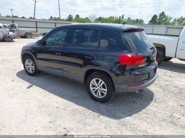 Volkswagen Tiguan S