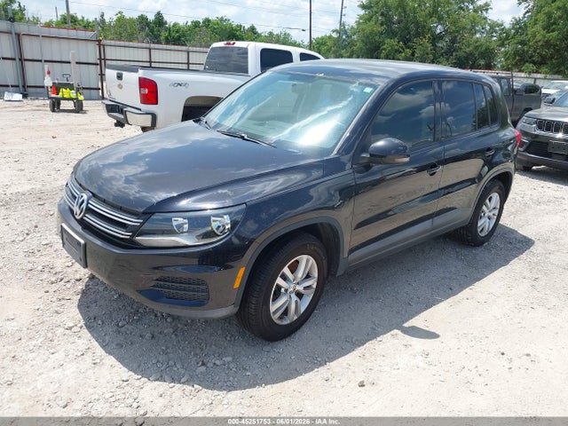 Volkswagen Tiguan S