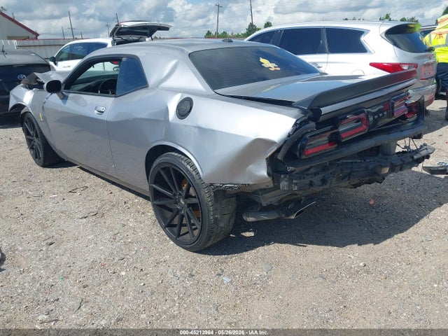 Dodge Challenger Sxt