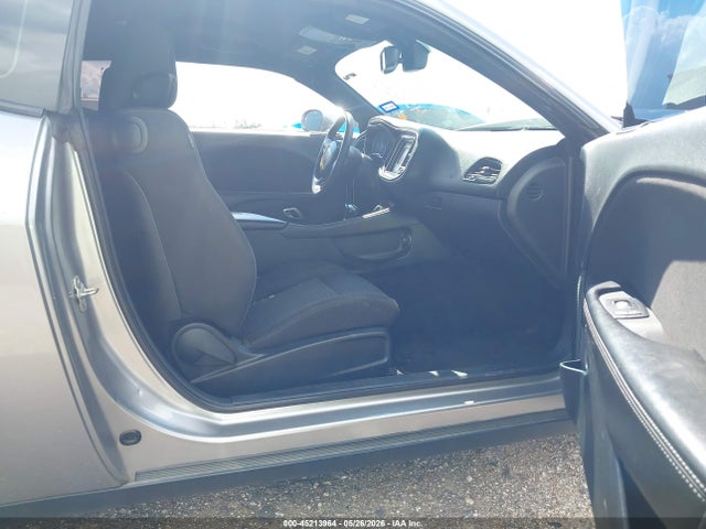 Dodge Challenger Sxt