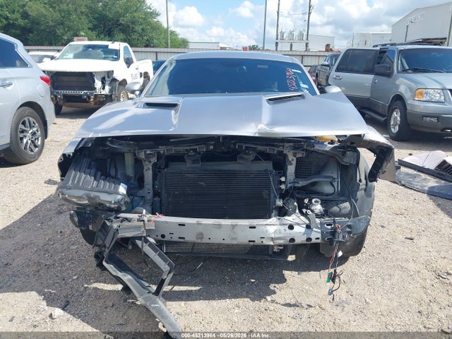Dodge Challenger Sxt