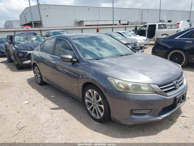 Salvage Honda Accord Image