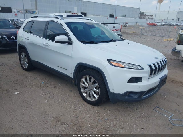 Salvage Jeep Cherokee Image