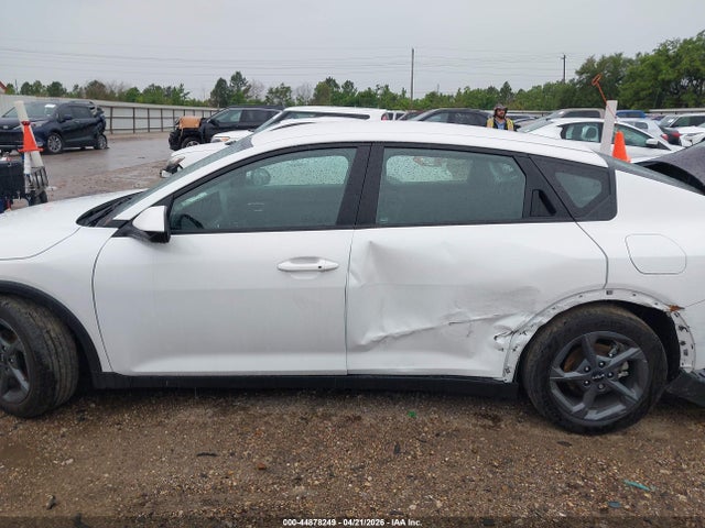 Kia K4 Lxs