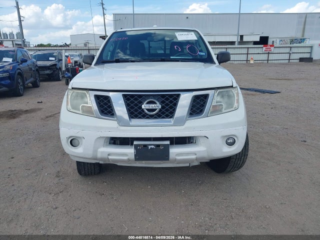 Nissan Frontier Sv