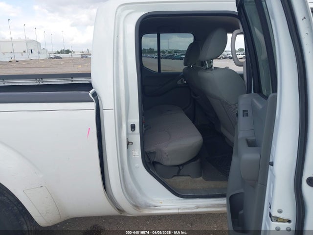 Nissan Frontier Sv