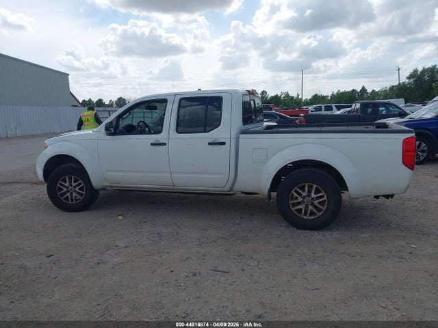 Nissan Frontier Sv