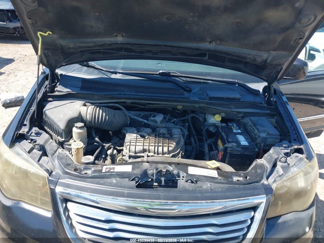 Chrysler Town & Country Touring