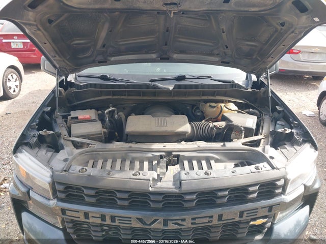Chevrolet Silverado 1500 2wd  Short Bed Custom