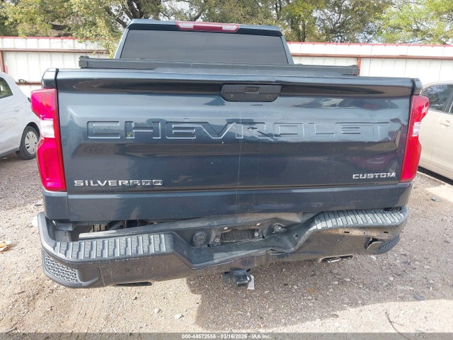 Chevrolet Silverado 1500 2wd  Short Bed Custom