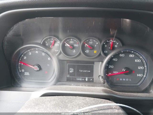 Chevrolet Silverado 1500 2wd  Short Bed Custom