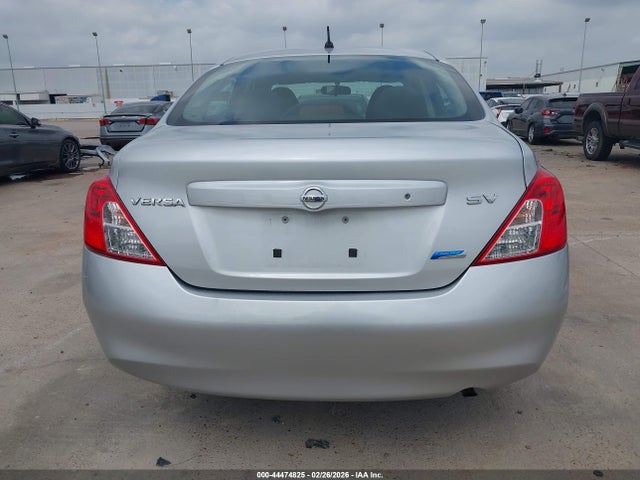Nissan Versa 1.6 Sv