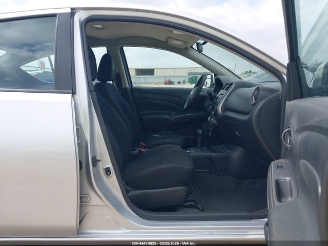 Nissan Versa 1.6 Sv