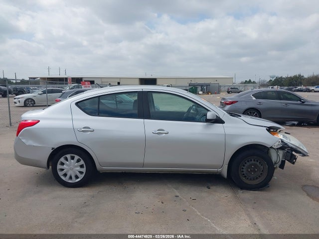 Nissan Versa 1.6 Sv