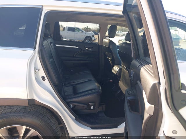 Toyota Highlander Xle V6