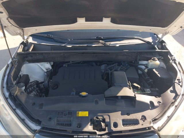 Toyota Highlander Xle V6