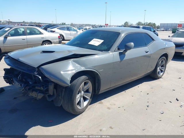 Dodge Challenger Sxt