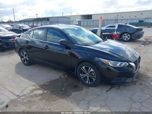 Salvage Nissan Sentra Image