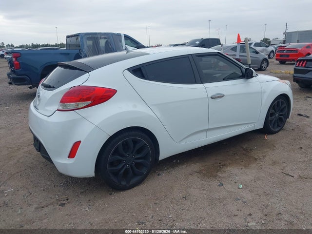 Hyundai VELOSTER Re:flex