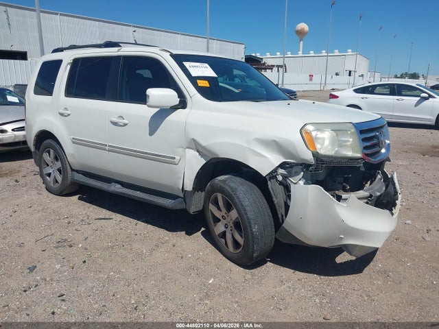 Salvage Honda Pilot Image
