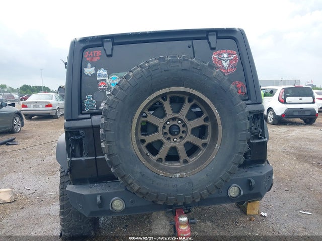 Jeep Wrangler 2-door Willys 4x4